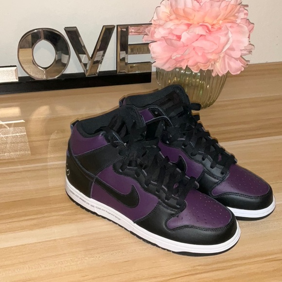 🚨🚨NEW🚨🚨LIMITED EDITION NIKE DUNK MEN8.5 Women 10 - Picture 1 of 5